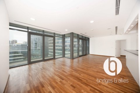 Apartment in DIFC, Dubai, UAE 3 bedrooms, 194 sq.m. № 701962