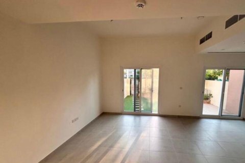 Villa til leje i Dubai Land, Dubai, UAE 3 soveværelser, 161 kvm № 678015 - foto 4