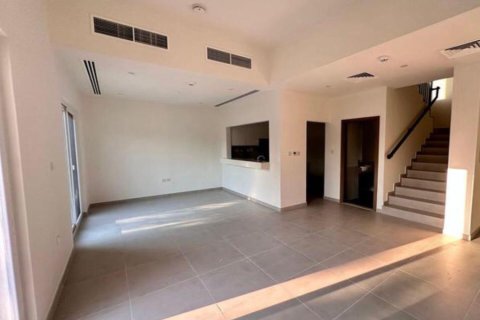 Villa til leje i Dubai Land, Dubai, UAE 3 soveværelser, 161 kvm № 678015 - foto 3