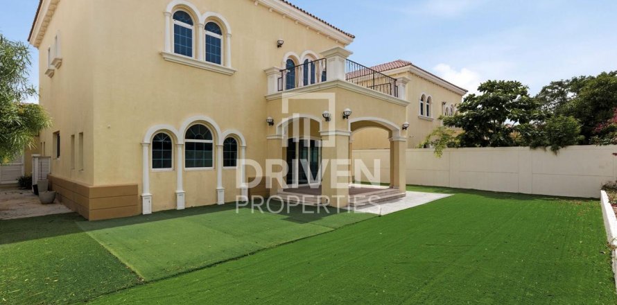 Villa a Jumeirah Park, Dubai, EAU 3 camere da letto, 541.16 mq. № 768356