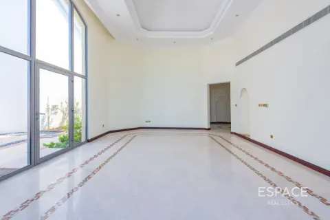 Vila di Palm Jumeirah, Dubai, UAE 4 bilik tidur, 465 meter persegi № 738026 - foto 7