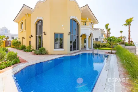 Villa a Palm Jumeirah, Dubai, EAU 4 camere da letto, 465 mq. № 738026