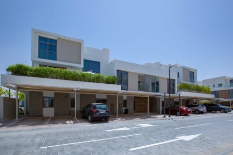 דירה ב Dubai, איחוד האמירויות 2 חדרי שינה, 170 מ