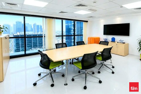 Office in Dubai, UAE 115.7 sq.m. № 722130 - photo 2