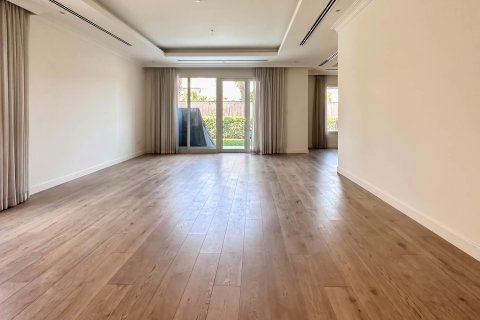 Villa para venda em Al Barsha, Dubai, EAU 4 quartos, 367.25 m2 № 748891 - foto 18