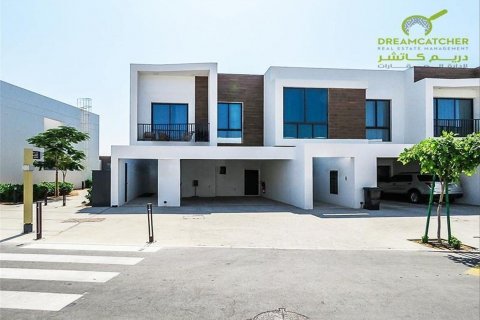 Villa til salgs i Mina Al Arab, Ras Al Khaimah, Emiratene 3 soverom, 354.8 kvm Nr. 512477 - Foto 2