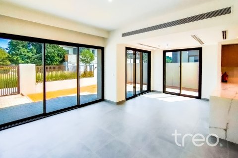 Villetta a schiera in vendita a Dubai Land, Dubai, EAU 4 camere da letto, 215.81 mq. № 755444 - foto 2
