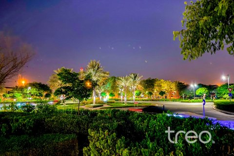 Townhouse in Dubai Land, Dubai, UAE 4 bedrooms, 215.91 sq.m. № 755441 - photo 12