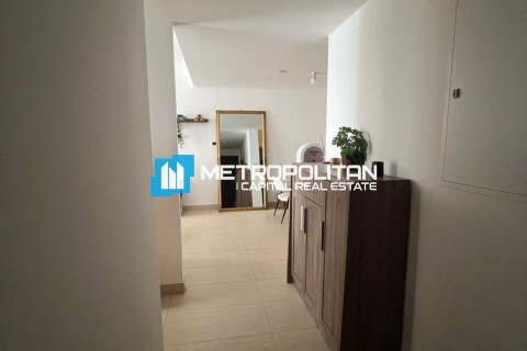 Müüa korter asukohaga Al Raha Beach, Abu Dhabi, AÜE: 1 magamistoaga, 63.4 m² Nr 680527 - pilt 9