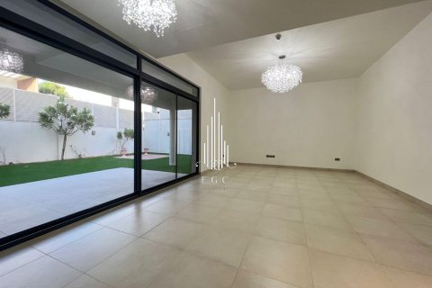 Vila na Yas Island, Abu Dhabi, SAE 5 spální, 765.5 m2 č. 513970