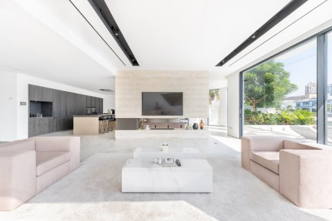 Villa til salg i Palm Jumeirah, Dubai, UAE 5 soveværelser, 622.64 kvm № 762750 - foto 3