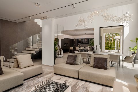 Villa til salgs i Jumeirah Islands, Dubai, Emiratene 4 soverom, 817.64 kvm Nr. 762746 - Foto 6