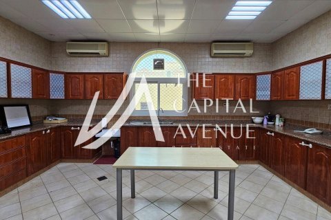 Vila u Muroor Area, Abu Dhabi, UAE 1099.88 m2 Br. 754571 - fotografija 17