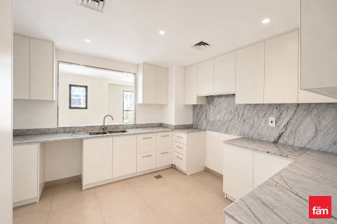 Lägenhet till försäljning i Umm Suqeim, Dubai, UAE 4 sovrum, 261.6 kvm Nr. 717951 - fotografi 6