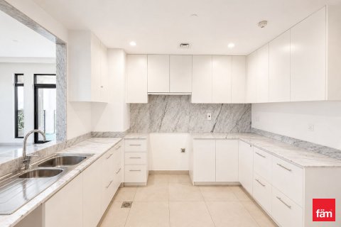 Lägenhet till försäljning i Umm Suqeim, Dubai, UAE 4 sovrum, 261.6 kvm Nr. 717951 - fotografi 4