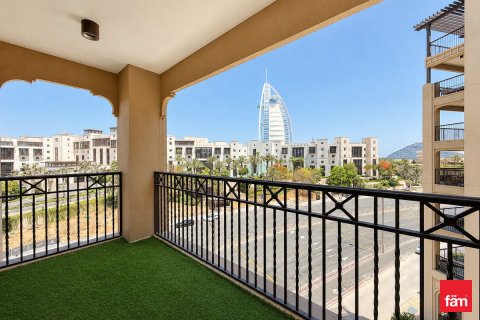 Lägenhet i Umm Suqeim, Dubai, UAE 4 sovrum, 261.6 kvm Nr. 717951
