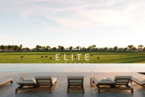 Müüa villa asukohaga Dubai, AÜE: 5 magamistoaga, 815 m² Nr 736038 - pilt 8