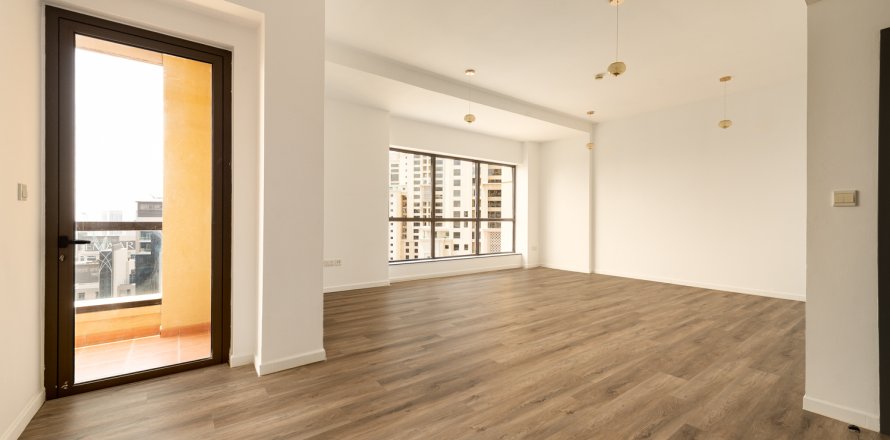Apartment in Jumeirah Beach Residence, Dubai, UAE 2 bedrooms, 119.84 sq.m. № 762780