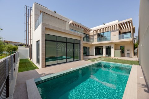 Willa na sprzedaż w Mohammed Bin Rashid City, Dubai, ZEA 4 sypialnie, 559 mkw., nr 732989 - zdjęcie 1