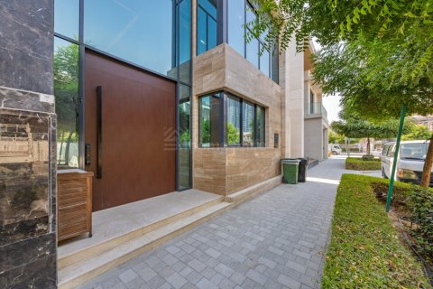 Willa na sprzedaż w Mohammed Bin Rashid City, Dubai, ZEA 4 sypialnie, 559 mkw., nr 732989 - zdjęcie 17
