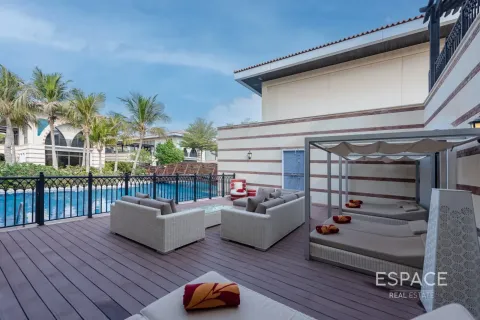 Βίλα σε Palm Jumeirah, Dubai, ΗΑΕ 4 υπνοδωμάτια, 581 τ.μ. Αρ. 649687 - φωτογραφία 15