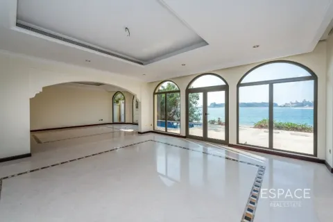 ویلا برای فروش در Palm Jumeirah، Dubai، امارات متحده عربی 4 خوابه ، 657 متر مربع ، شماره 649690 - تصویر 3
