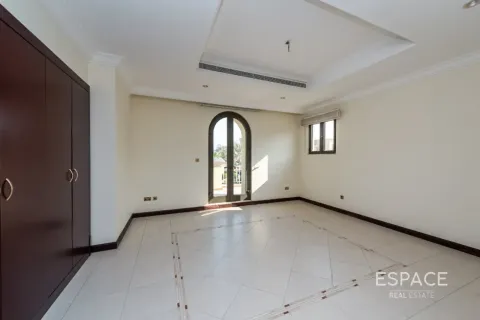 ویلا برای فروش در Palm Jumeirah، Dubai، امارات متحده عربی 4 خوابه ، 657 متر مربع ، شماره 649690 - تصویر 8