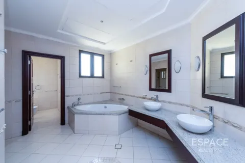 ویلا برای فروش در Palm Jumeirah، Dubai، امارات متحده عربی 4 خوابه ، 657 متر مربع ، شماره 649690 - تصویر 6