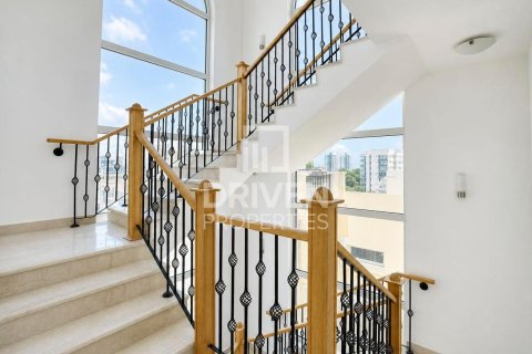 Jumeirah Park, Dubai, UAE의 임대용 빌라 침실 3개, 535.96제곱미터 번호 756997 - 사진 11