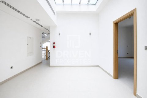 Jumeirah Park, Dubai, UAE의 임대용 빌라 침실 3개, 535.96제곱미터 번호 756997 - 사진 7