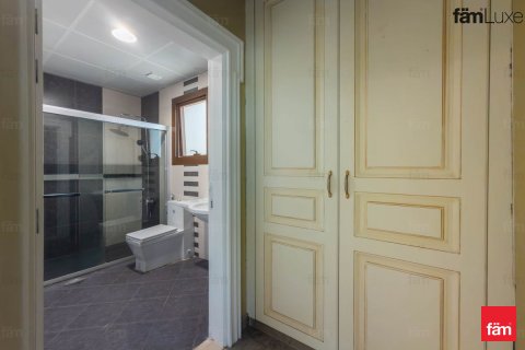 Üürile anda villa asukohaga Al Barsha, Dubai, AÜE: 6 magamistoaga, 1419.7 m² Nr 714324 - pilt 17