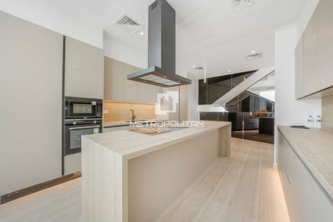 Városi lakóépület itt: Al Barari, Dubai, EAE, 4 hálószoba, 180 m², azonosító: 665309 - fénykép 8