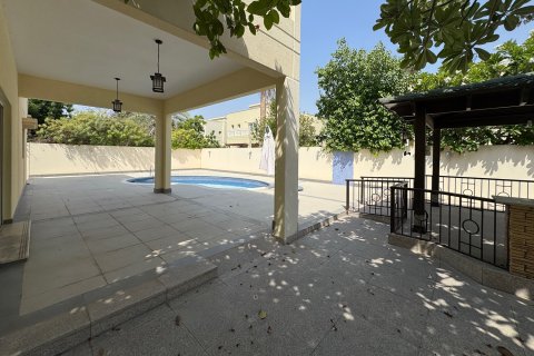 Huvila Meadows, Dubai, Arabiemiraatit 4 makuuhuonetta, 371.97 m2 № 750007 - kuva 22
