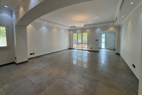 Huvila Meadows, Dubai, Arabiemiraatit 4 makuuhuonetta, 371.97 m2 № 750007 - kuva 4