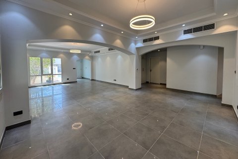 Huvila Meadows, Dubai, Arabiemiraatit 4 makuuhuonetta, 371.97 m2 № 750007 - kuva 5