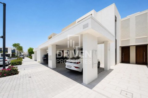 Townhouse i The Valley, Dubai, UAE 3 soveværelser, 174.01 kvm № 756703