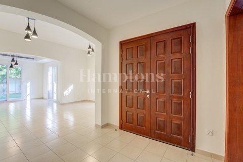 Villa til leje i The Lakes, Dubai, UAE 4 soveværelser, 401.52676600 kvm № 722288 - foto 14