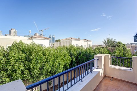 Villa til leje i The Lakes, Dubai, UAE 4 soveværelser, 401.52676600 kvm № 722288 - foto 17