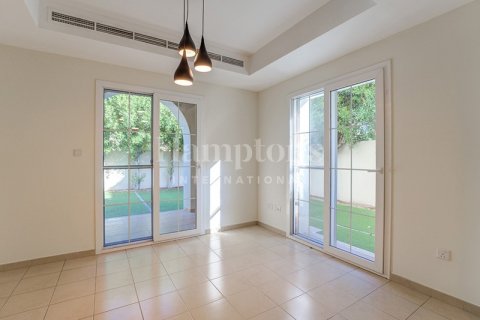 Villa til leje i The Lakes, Dubai, UAE 4 soveværelser, 401.52676600 kvm № 722288 - foto 6