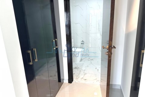 Apartamento para arrendamento em Palm Jumeirah, Dubai, EAU 2 quartos, 176 m2 № 696562 - foto 12