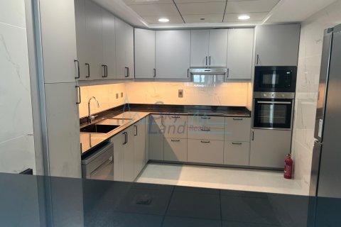 Apartamento para arrendamento em Palm Jumeirah, Dubai, EAU 2 quartos, 176 m2 № 696562 - foto 4