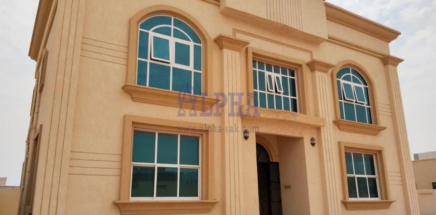 Villa i Al Riffa, Ras Al Khaimah, UAE 5 soveværelser, 400.9 kvm № 720591