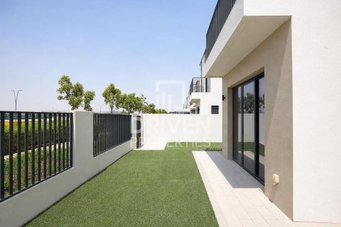 Dubai South (Dubai World Central), Dubai, UAE의 임대용 빌라 침실 4개, 238.11제곱미터 번호 759629 - 사진 22