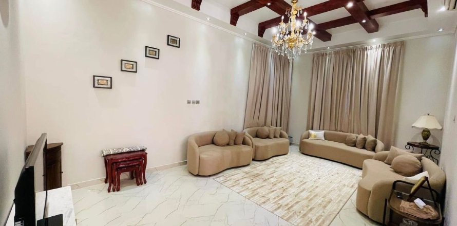 Villa en Ras Al Khaimah, EAU 4 dormitorios, 929 m² № 734602