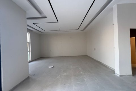 Βίλα σε Seih Al Uraibi, Ras Al Khaimah, ΗΑΕ 4 υπνοδωμάτια, 929 τ.μ. Αρ. 734598 - φωτογραφία 6