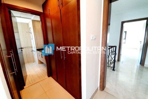 Villa itt: Abu Dhabi, EAE, 5 hálószoba, 351.8 m², azonosító: 659845 - fénykép 14