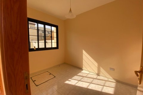 Mirdif, Dubai, BAE’de kiralık sıra ev 3 yatak odası, 255.48 m&sup2; No 764329 - fotoğraf 2