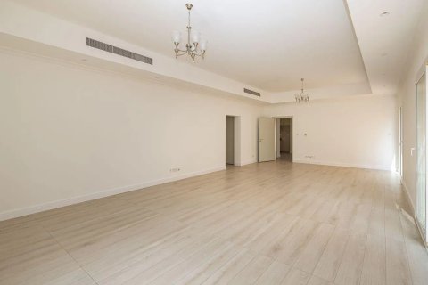 וילה להשכרה ב Dubai Silicon Oasis, Dubai, איחוד האמירויות  4 חדרי שינה, 288 מ"ר, מספר 764327 - תמונה 2