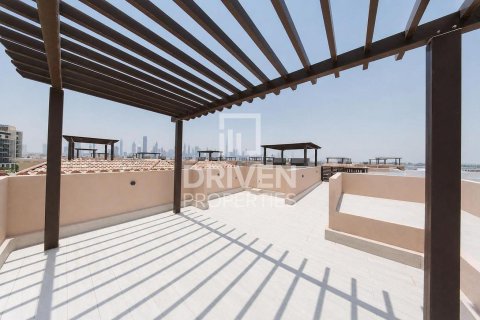 Villa en alquiler en Jumeirah, Dubai, EAU 4 dormitorios, 397.63 m2 № 746121 - foto 28