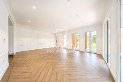 Villa en alquiler en Jumeirah, Dubai, EAU 4 dormitorios, 397.63 m2 № 746121 - foto 16
